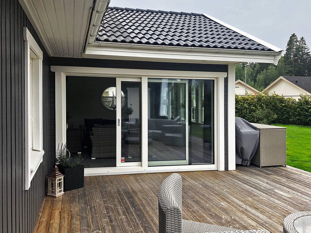 Fasadparti som är tillverkat i Laholm av Halle System AB