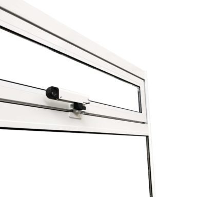 Vädringslucka som går att öppna för att vädra i ditt uterum