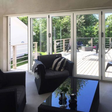 Vikparti med slagdörr så att man kan öppna en sektion