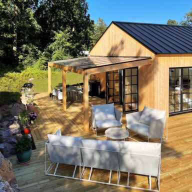 PC Tak – Plan glasklart polykarbonat-tak med svarta profiler