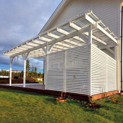 Halle Polysol plasttak över uterum